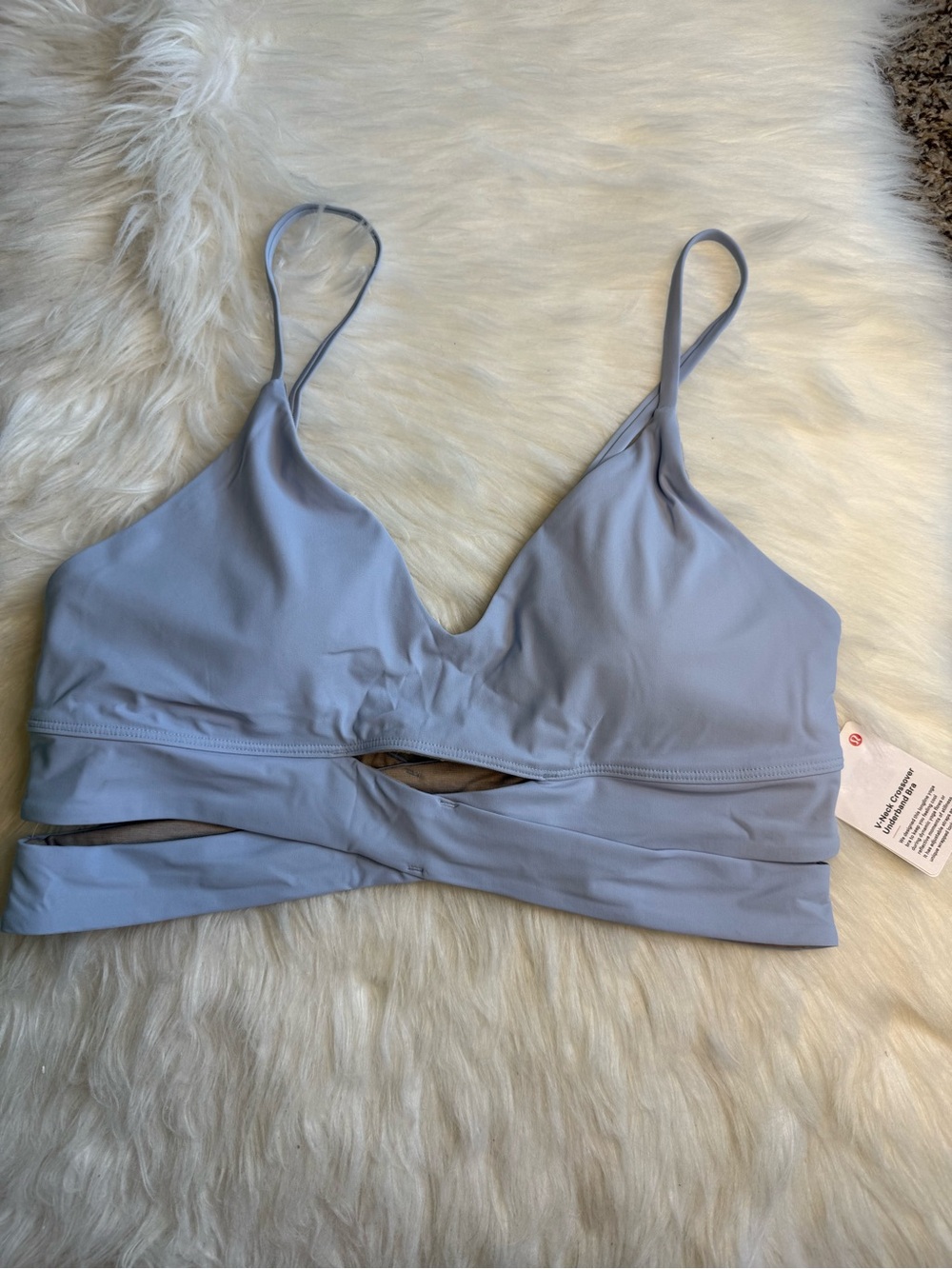 Lululemon V-Neck Crossover Underband Bra BLEN Size 10 NWT